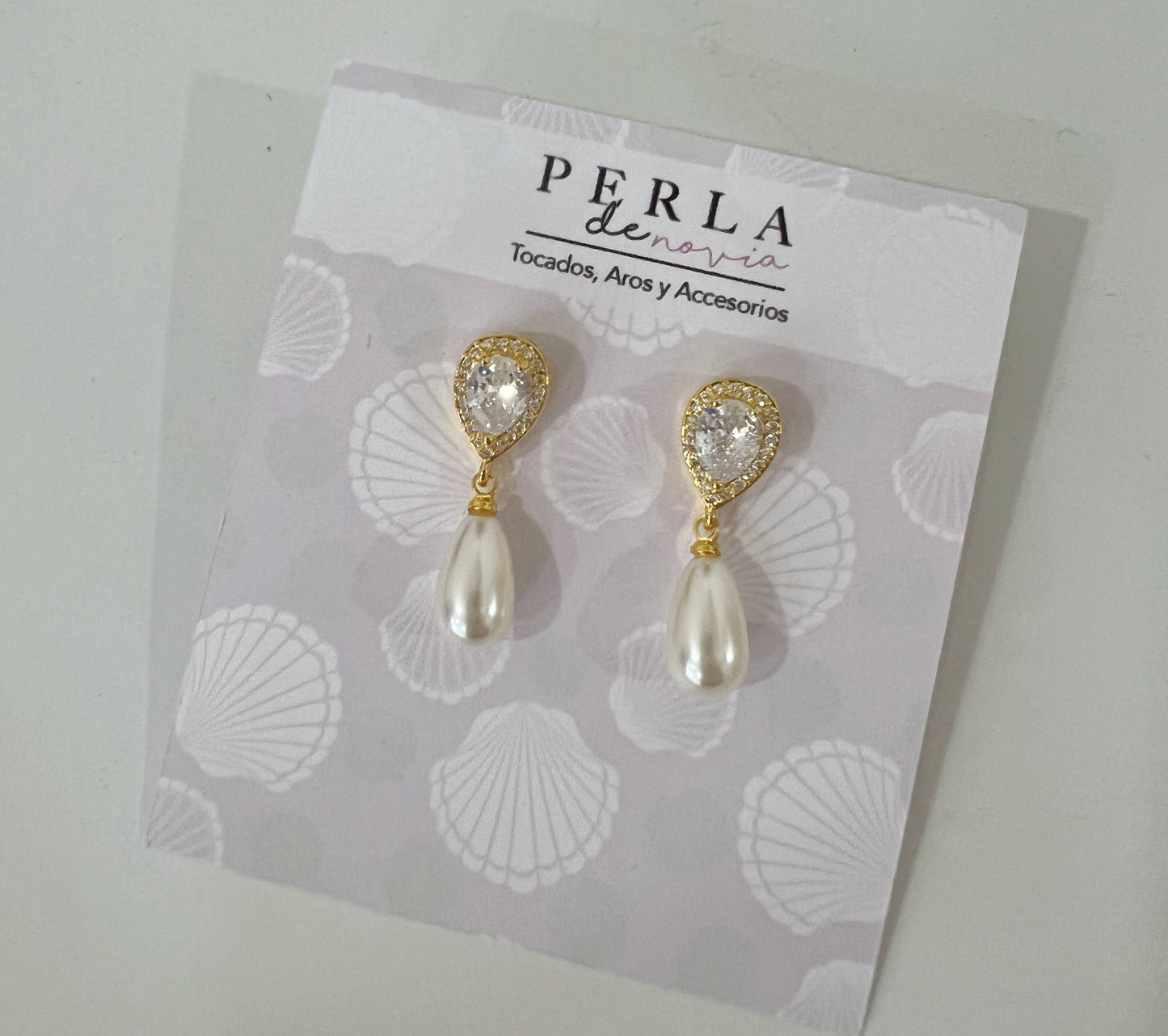 [PREVENTA] Aros dorados con perla 1